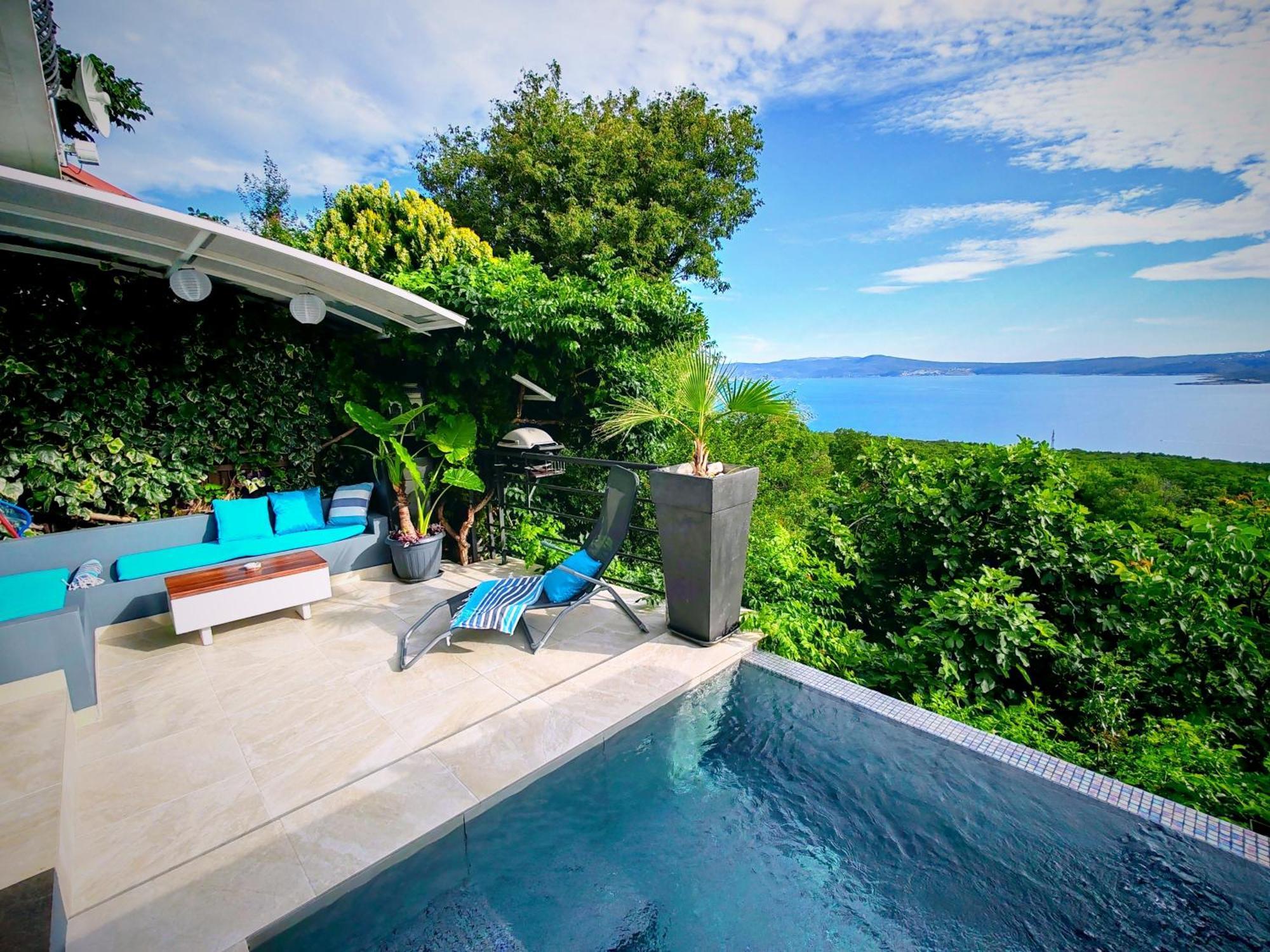Art Gallery House With A Small Relaxing Pool Crikvenica Zewnętrze zdjęcie